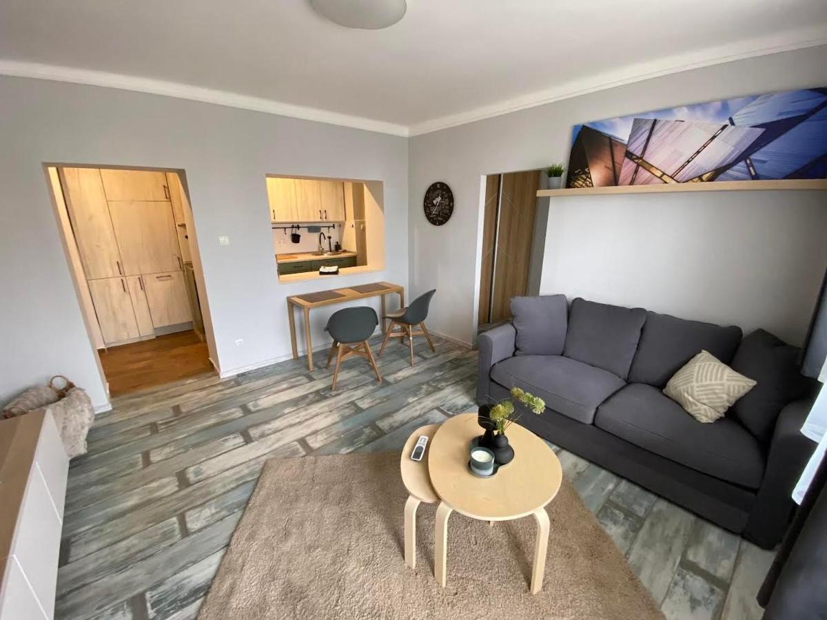 Chill Apartman Μίσκολτς Εξωτερικό φωτογραφία